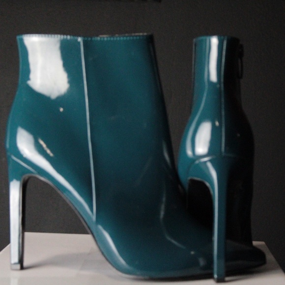 TEAL NINE WEST BOOTIES - Picture 5 of 8